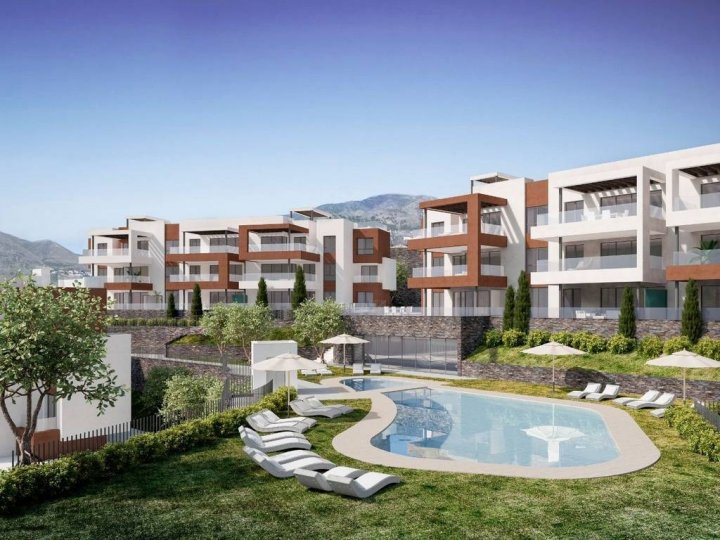 Middel Views - Fuengirola